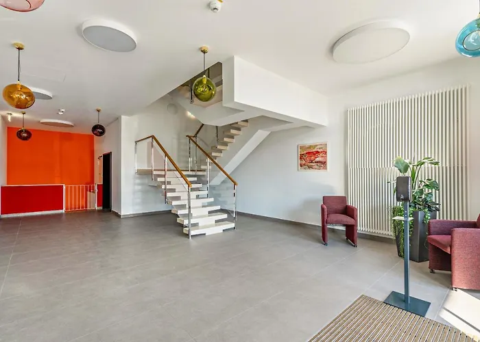 Huber Living Basic 304 * Germering