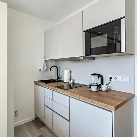 Huber Living Basic 304 Apartman Germering