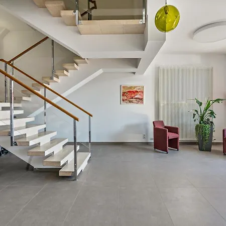 Apartamento Huber Living Basic 304